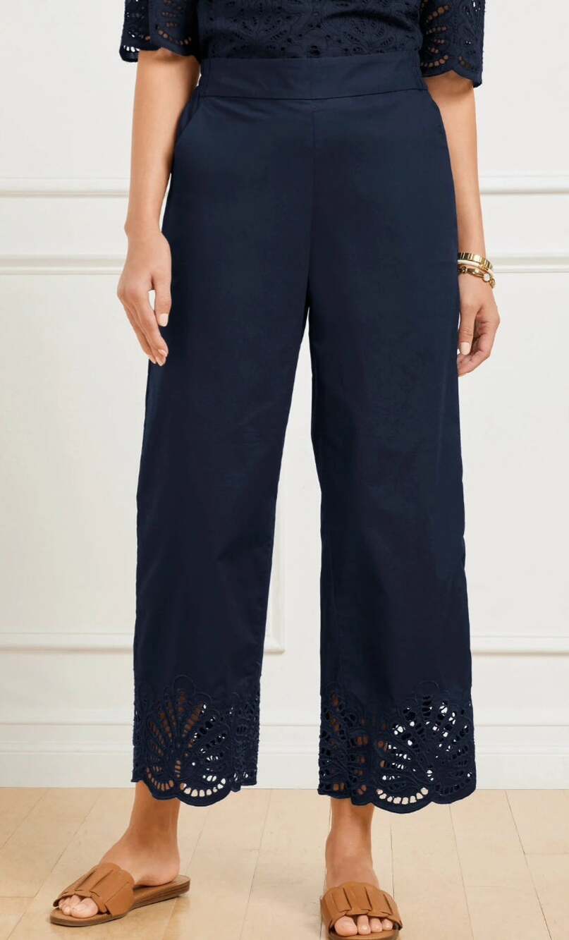 Talbots Wide Crop Pull-On Poplin Pants Eyelet Hem size L Navy Casual Coastal
